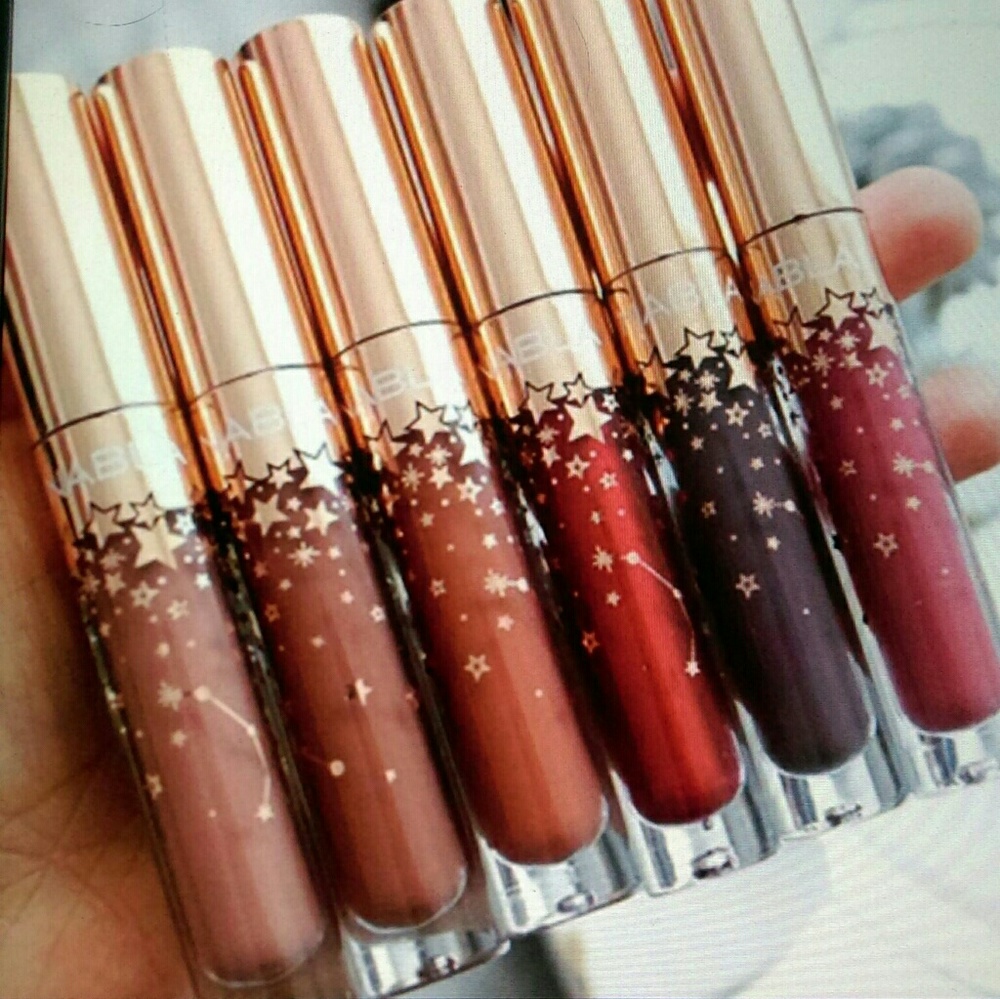 NEW MATTE LIQUID LIPSTICK - Picture 2 of 6